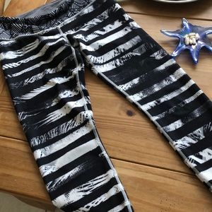 LULULEMON Capri leggings 😀